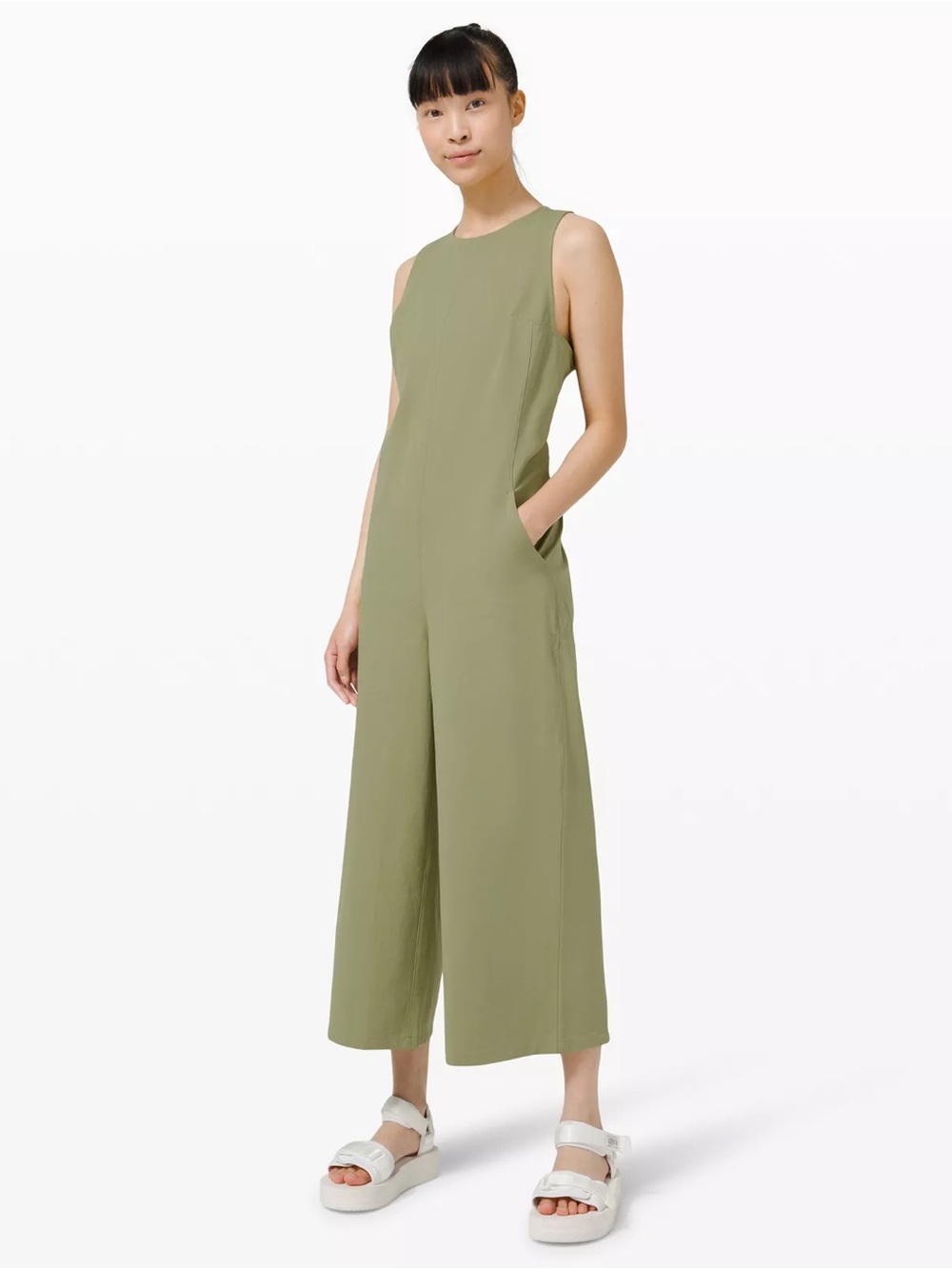 Lululemon Pocketed Wide Leg Jumpsuit size 8